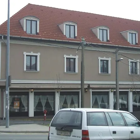 Adler Hotel Budaörs